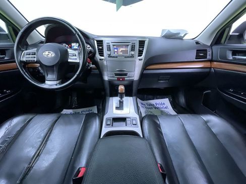 Used 2013 Subaru Outback 3.6R Limited w/ Moonroof Pkg image 16