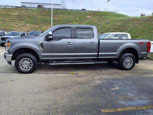 Used 2022 Ford F350 XLT w/ XLT Premium Package image 4