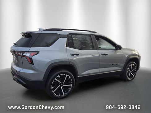 New 2026 Chevrolet Equinox RS w/ Convenience Package III FWD image 7
