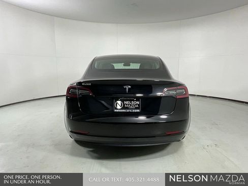Used 2019 Tesla Model 3 Standard Range Plus RWD image 9