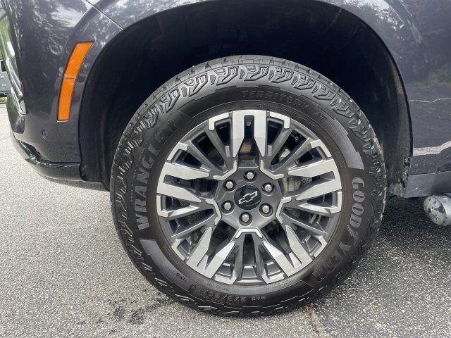 Certified 2025 Chevrolet Tahoe Z71 AWD/4WD image 12