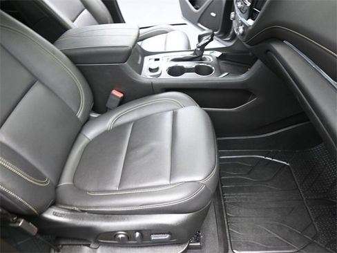 Used 2023 Chevrolet Traverse LT w/ LT Premium Package image 26