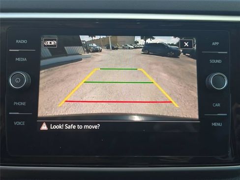 Used 2023 Volkswagen Atlas SE FWD image 21
