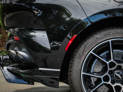 Used 2023 Aston Martin DBX 707 AWD/4WD image 33