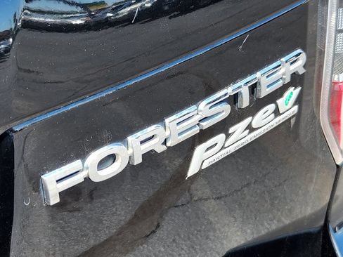Used 2015 Subaru Forester 2.5i Limited AWD/4WD image 14