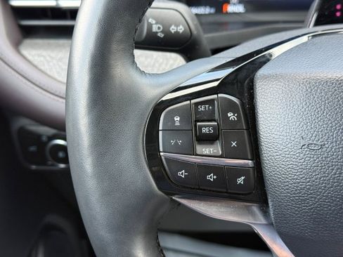 Certified 2025 Ford Explorer Platinum w/ LUX Leather Package image 40