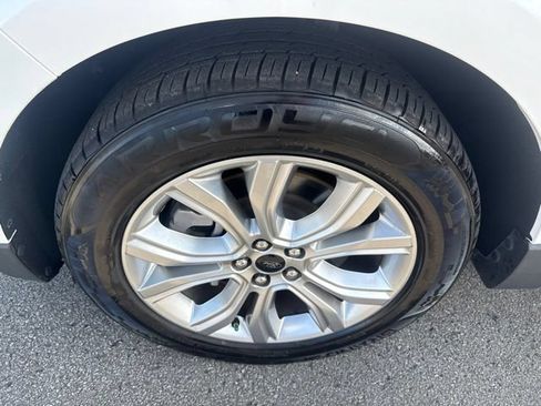 Used 2023 Ford Edge Titanium AWD/4WD image 12