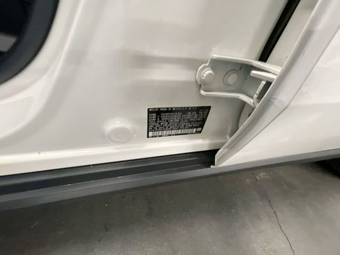 Used 2023 Honda HR-V LX image 31