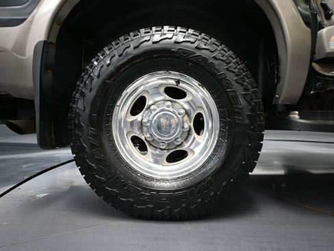 Used 2000 Ford Excursion Limited AWD/4WD image 13
