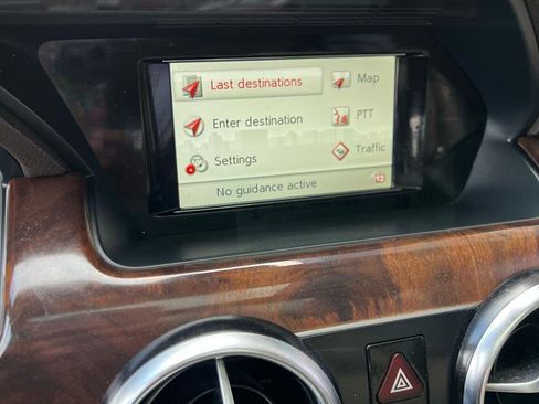 Used 2015 Mercedes-Benz GLK 350 350 4MATIC image 31