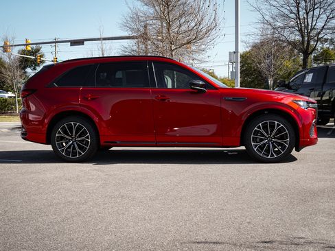 Certified 2025 MAZDA CX-70 3.3 Turbo S w/ Premium Package image 12