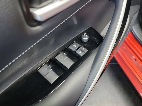 Used 2019 Toyota Corolla XSE FWD image 14