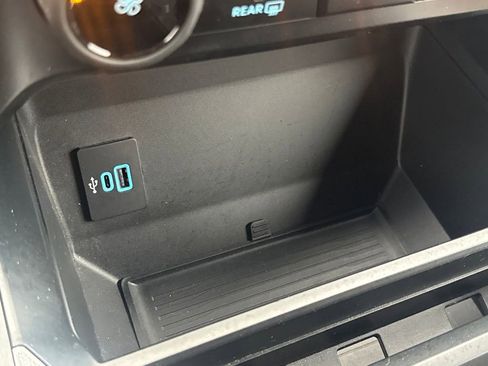 Used 2025 Ford F350 XLT image 47