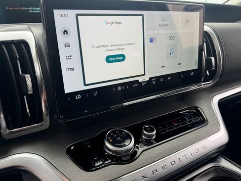 New 2026 Ford Expedition Platinum w/ Driver's Package image 32