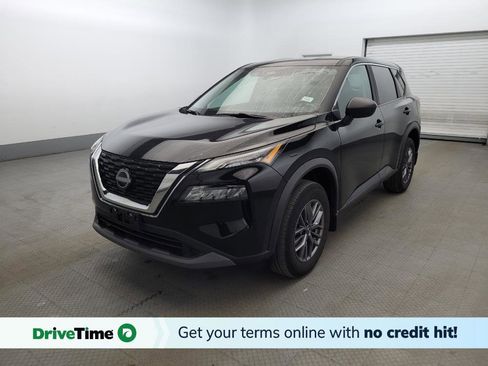 Used 2023 Nissan Rogue S image 1