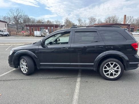 Used 2013 Dodge Journey SXT w/ Popular Equipment Group AWD/4WD image 8