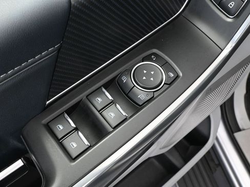 Used 2023 Ford F150 Limited image 19