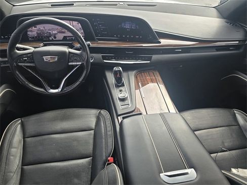 Used 2021 Cadillac Escalade ESV Premium Luxury image 16