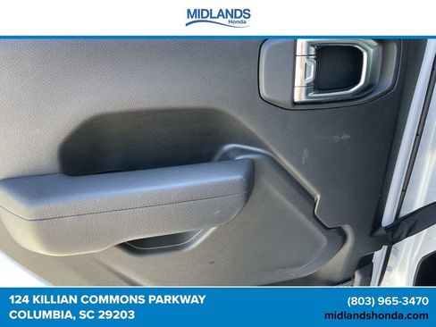 Used 2025 Jeep Wrangler Unlimited Sport AWD/4WD image 9