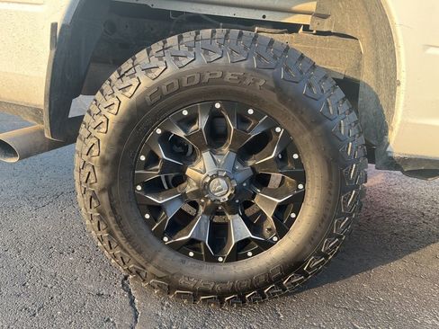 Used 2019 RAM 2500 Big Horn image 11