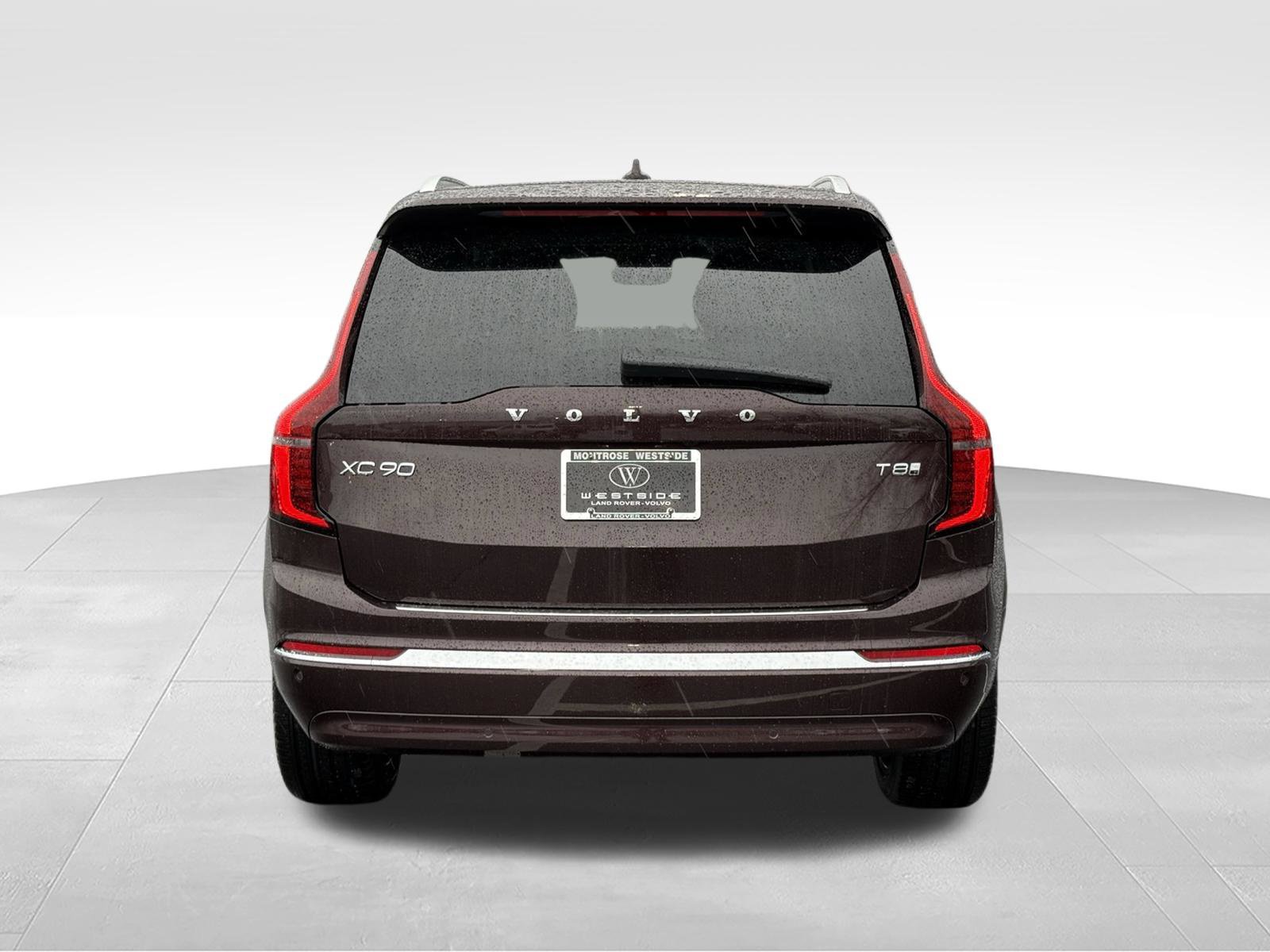 New 2026 Volvo XC90 T8 Plus w/ Protection Package Premier AWD/4WD image 4