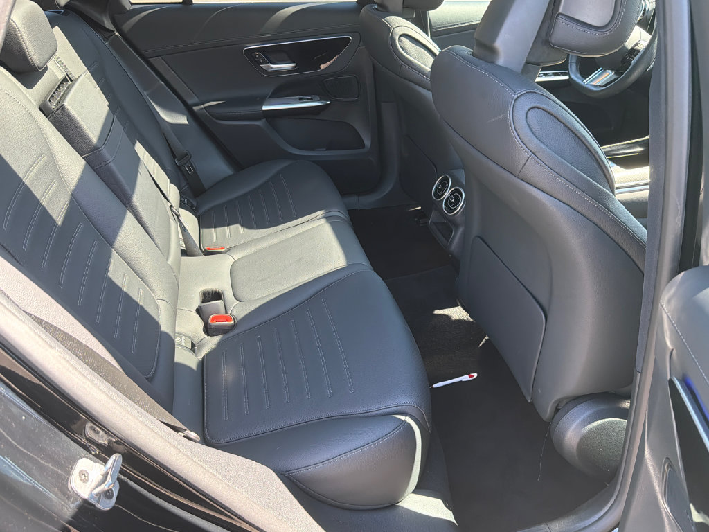 Used 2026 Mercedes-Benz GLC 300 image 15