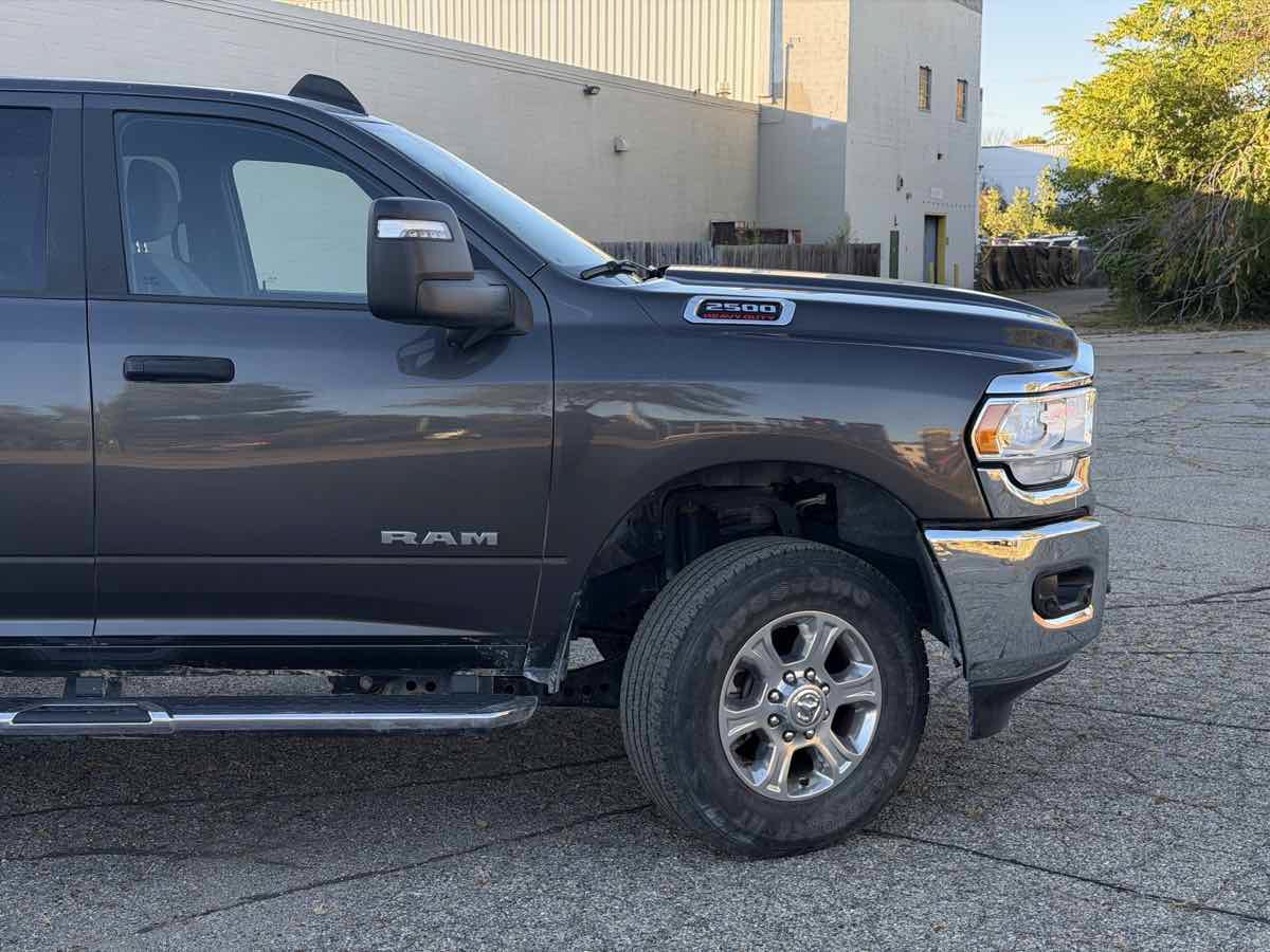 Used 2024 RAM 2500 Big Horn w/ Towing Technology Group AWD/4WD image 2
