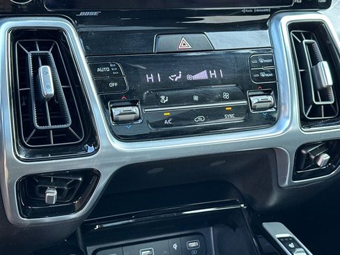 Used 2021 Kia Sorento SX image 22