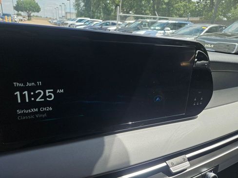 Used 2025 Hyundai Palisade SEL AWD/4WD image 21