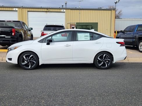 New 2025 Nissan Versa SR w/ Trunk Package image 2