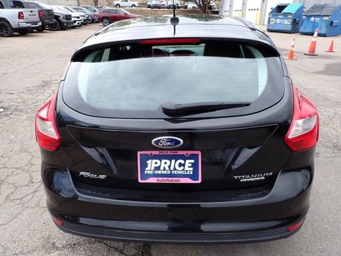 Used 2014 Ford Focus Titanium FWD image 3