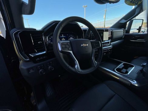 Used 2024 Chevrolet Silverado 2500 LTZ w/ LTZ Premium Package image 35