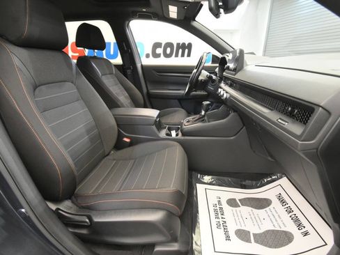 Used 2025 Honda CR-V Sport image 17