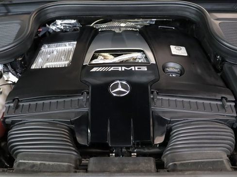 Used 2024 Mercedes-Benz GLS 63 AMG 4MATIC image 33