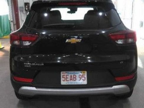 Used 2025 Chevrolet TrailBlazer LT AWD/4WD image 6
