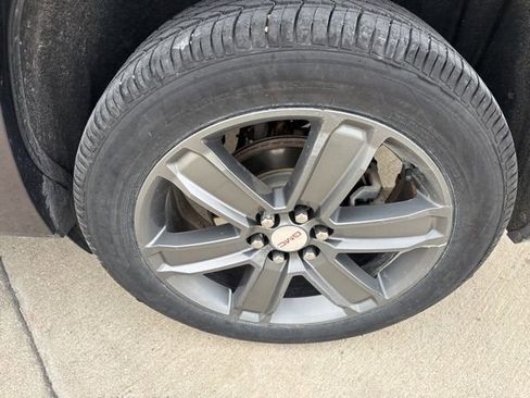 Used 2017 GMC Acadia Denali w/ Technology Package image 11