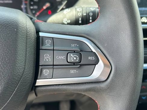 Certified 2025 Jeep Compass Trailhawk AWD/4WD image 26