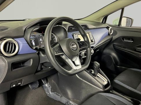Certified 2023 Nissan Versa SV FWD image 17