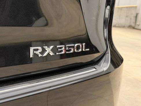 Used 2018 Lexus RX 350L Luxury w/ Accessory Package image 9