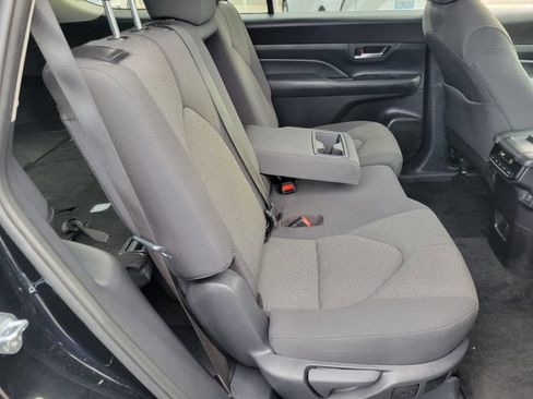 Used 2025 Toyota Grand Highlander FWD image 21