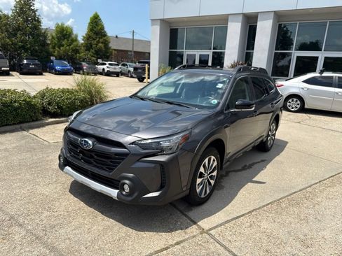 Used 2024 Subaru Outback Limited AWD/4WD image 3