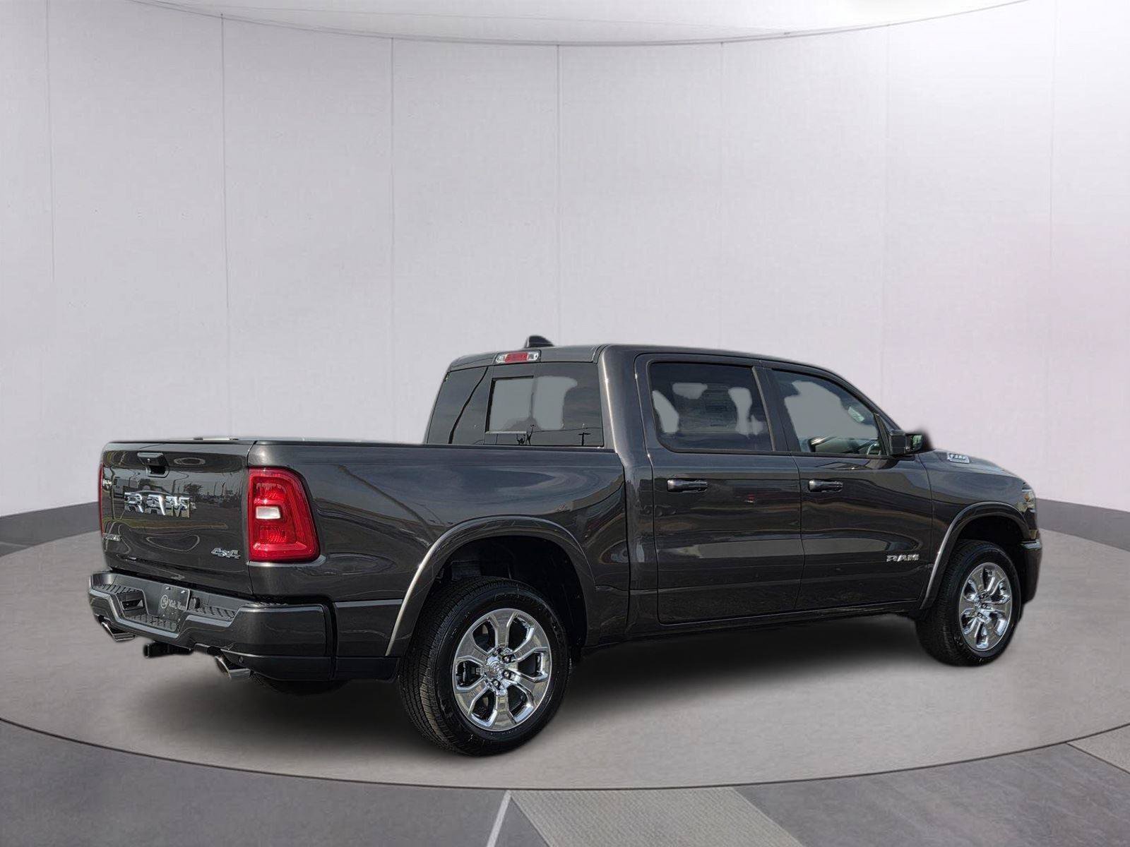 New 2026 RAM 1500 Big Horn AWD/4WD image 5