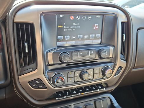 Used 2016 GMC Sierra 1500 Denali w/ Enhanced Driver Alert Package AWD/4WD image 28