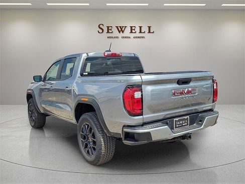 New 2025 GMC Canyon Elevation w/ Convenience Package image 3