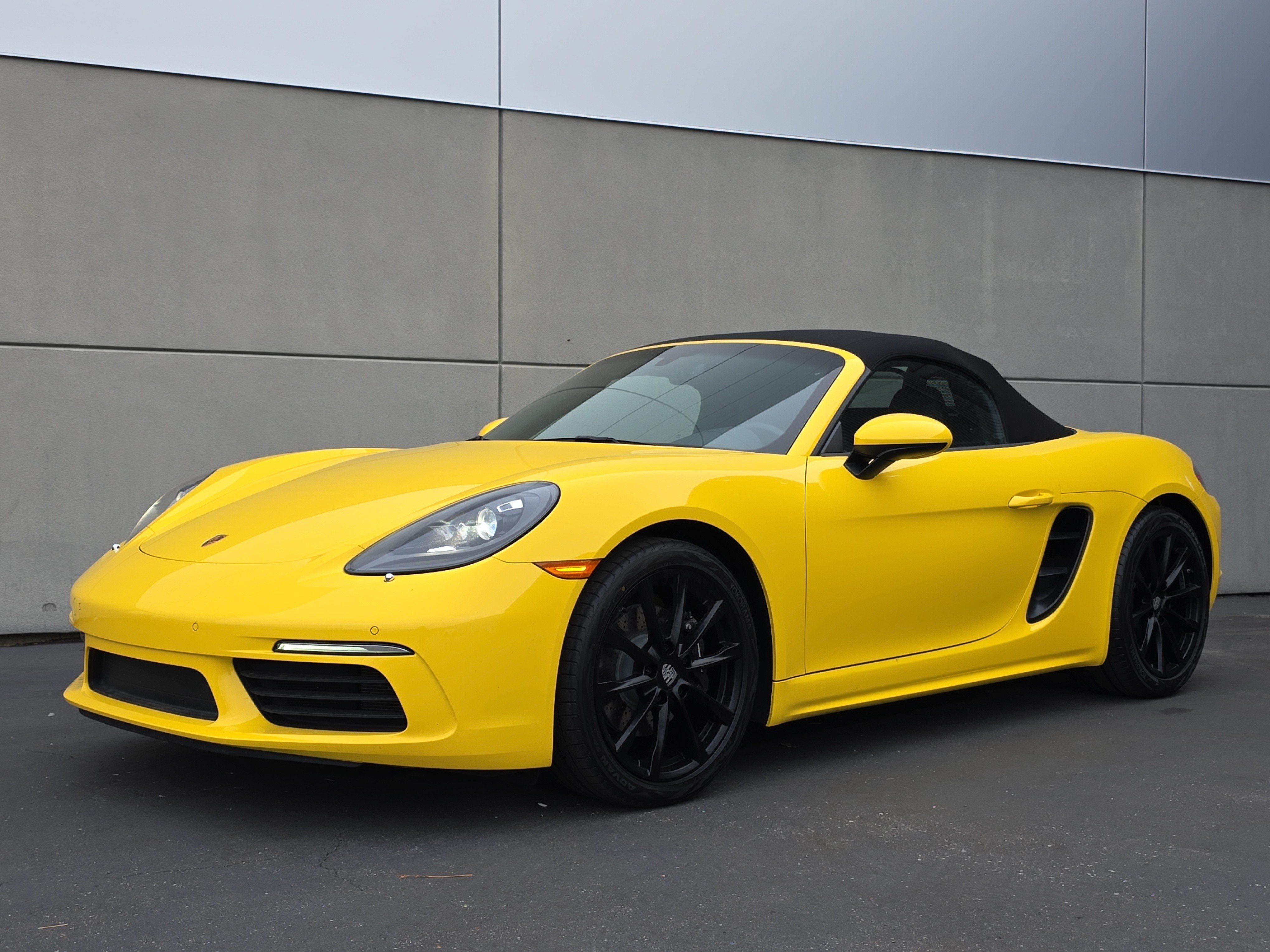 Certified 2025 Porsche 718 Boxster RWD image 1