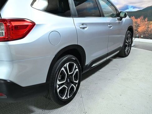 Certified 2023 Subaru Ascent Limited image 9