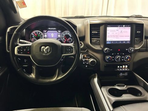 Used 2022 RAM 1500 Big Horn AWD/4WD image 3