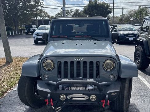 Used 2015 Jeep Wrangler Unlimited Sahara w/ Connectivity Group image 2