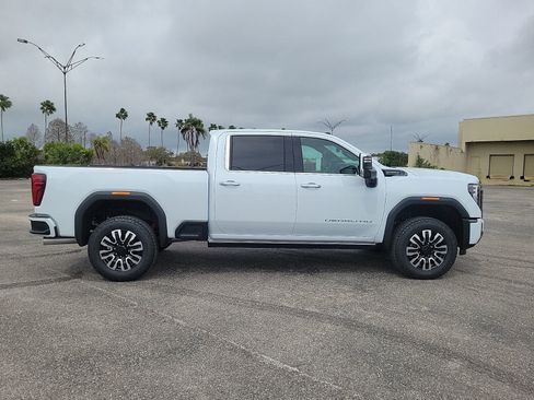 New 2026 GMC Sierra 2500 Denali Ultimate w/ Max Trailering Package image 4