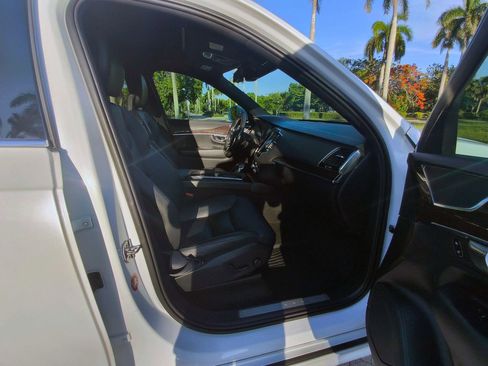 Used 2016 Volvo XC90 T6 Momentum w/ Momentum Plus Package AWD/4WD image 42